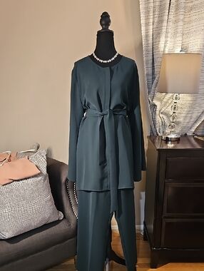 Veiled Collection Elegant Dark Green Jacket And Pants Set